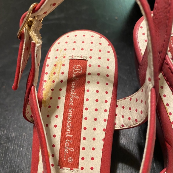 NWOT BAIT red sandals - 7.5 - Picture 2 of 7